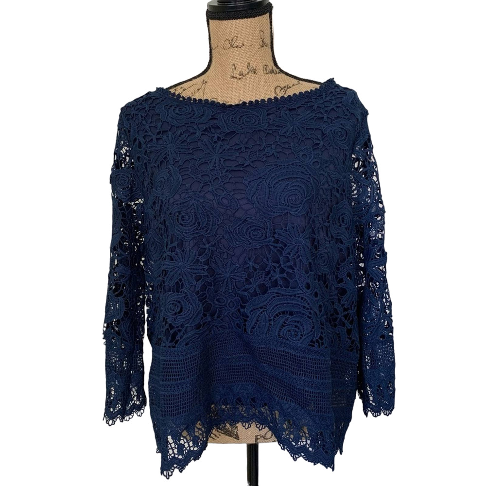 NWT Vertigo Floral Lace Navy Boatneck Top XL